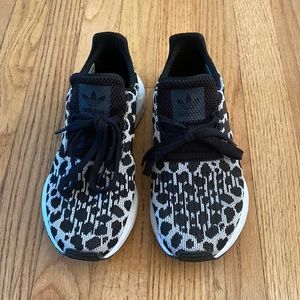 Adidas Swift Sneakers